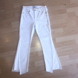 NWT Crop Flair White Denim Jean